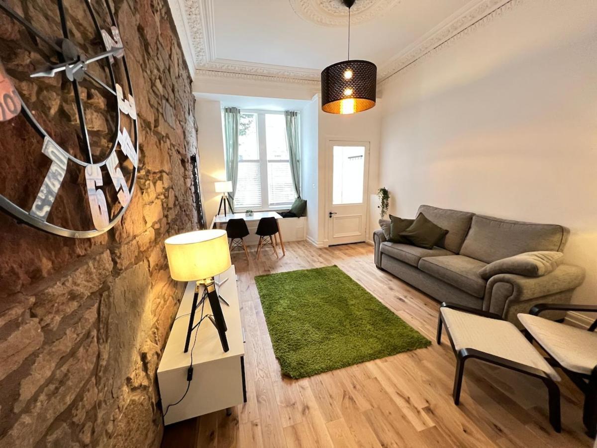 Stunning Refurbished Main Door Marchmont *